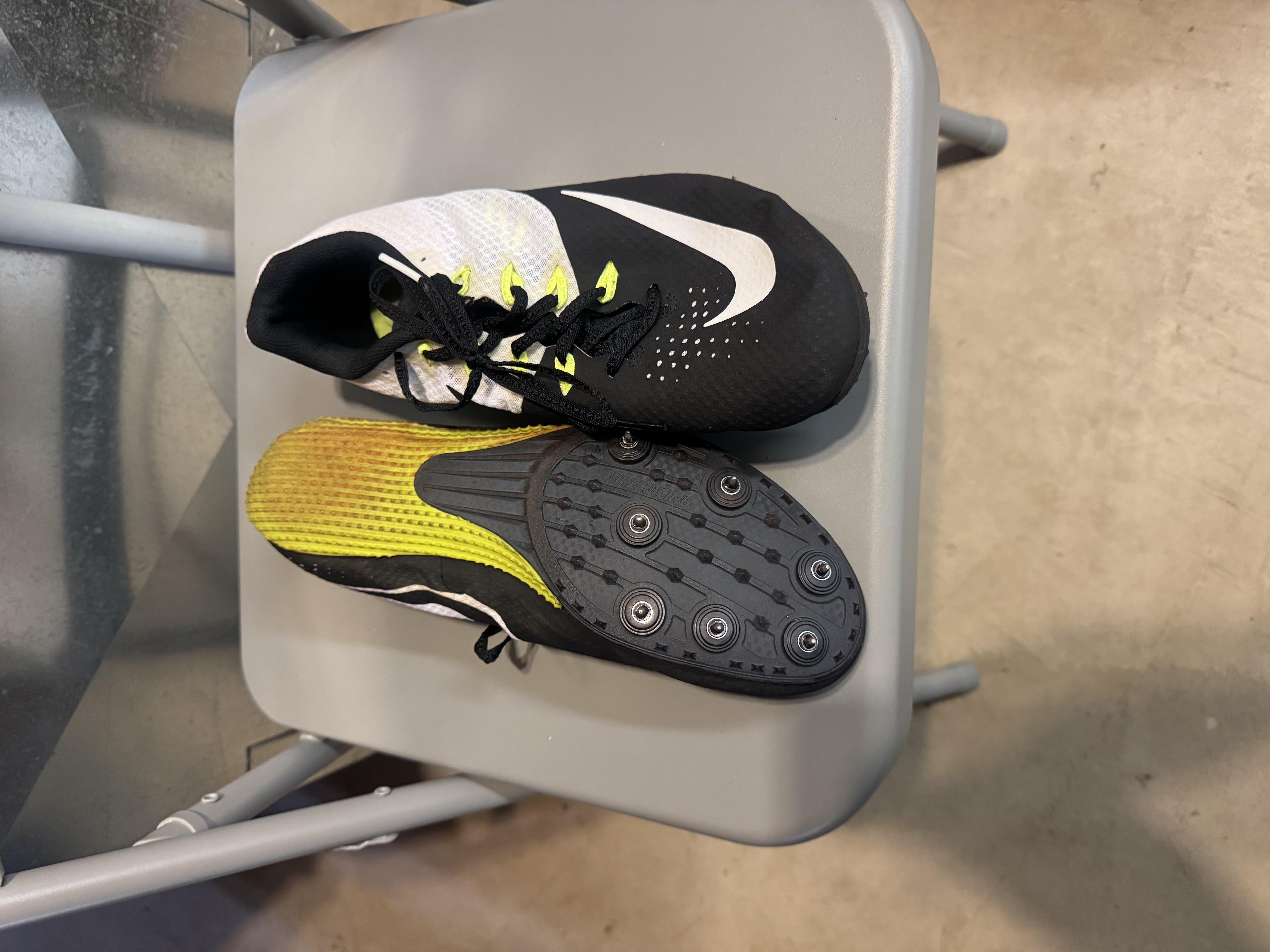 Nike Rival S image 2